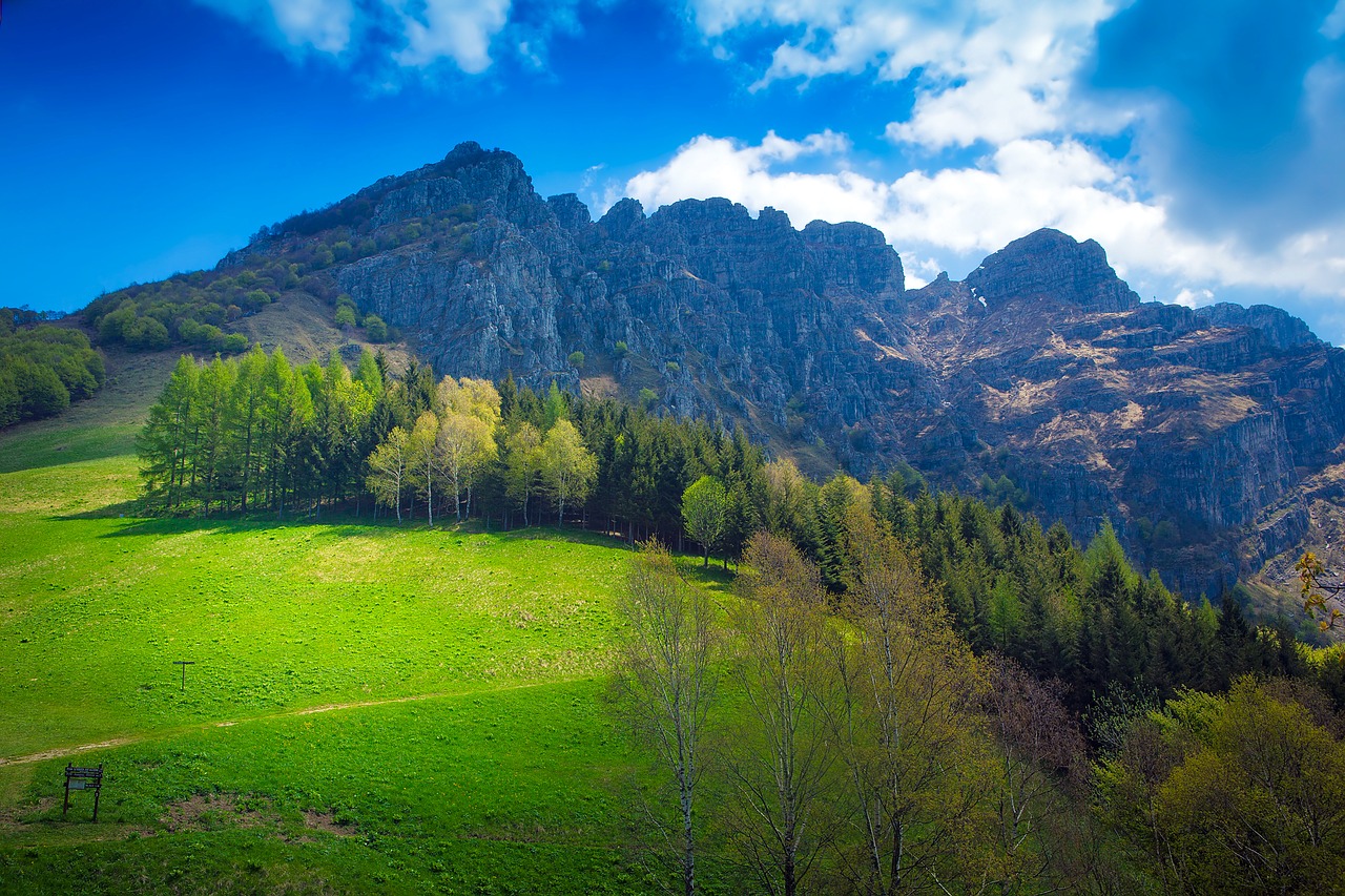 italy mountains sky free photo