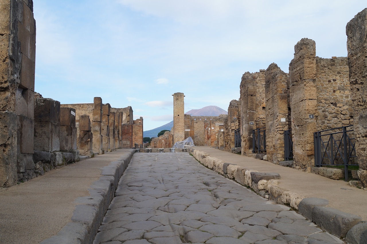 italy pompeii mood free photo