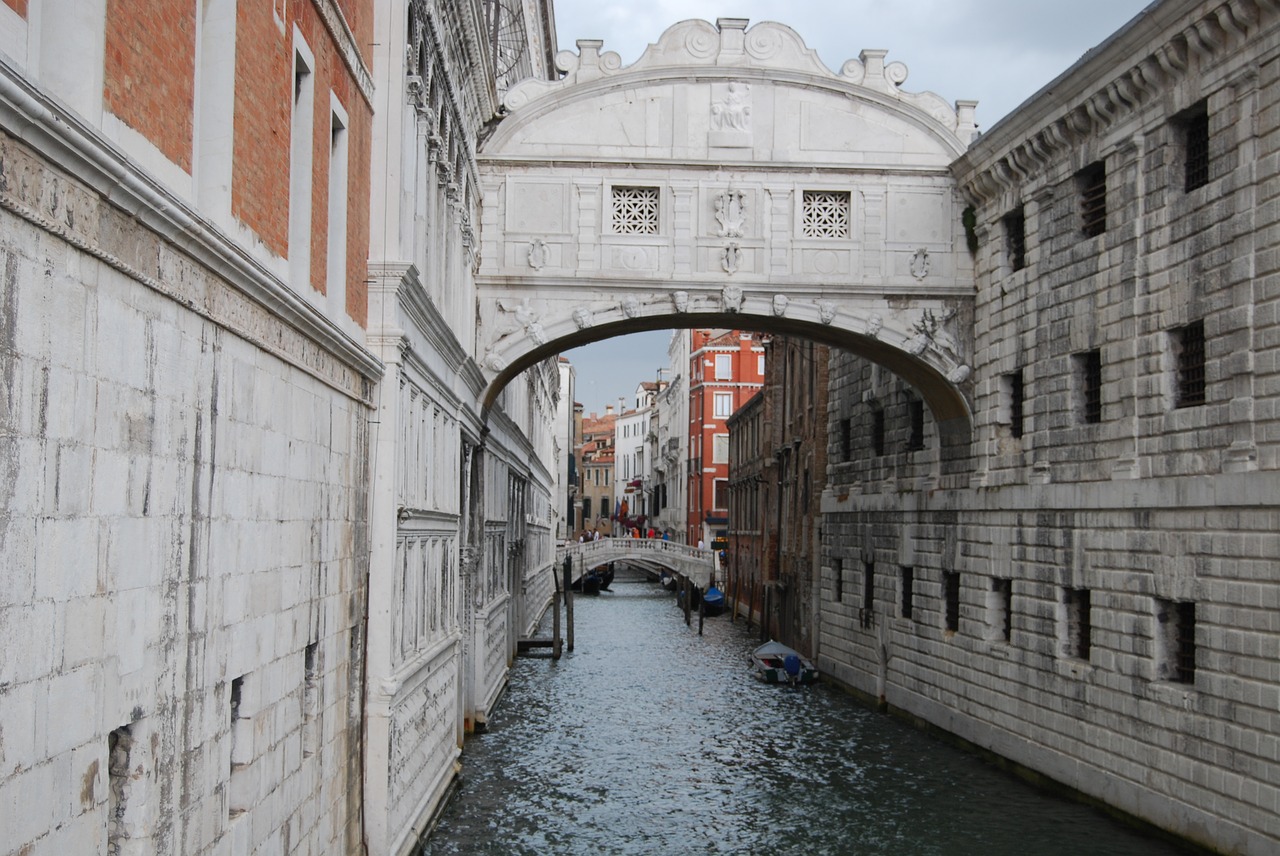 italy bridge venice channel free photo