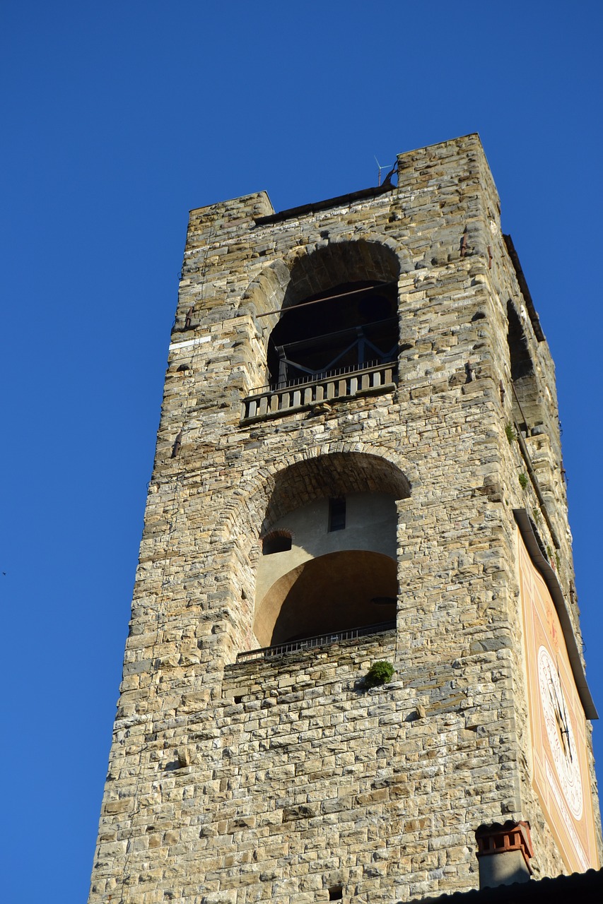 italy begamo tower free photo