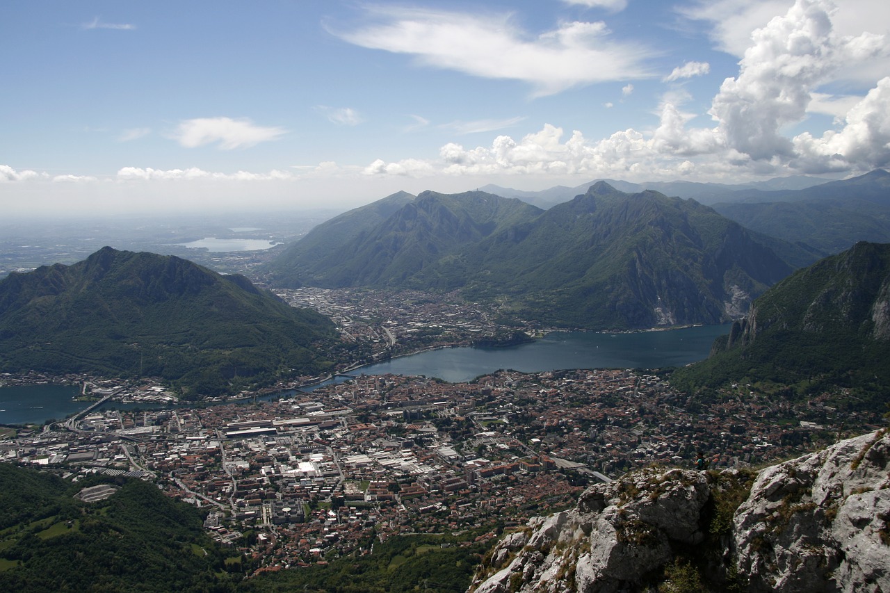 italy lecco lake como free photo