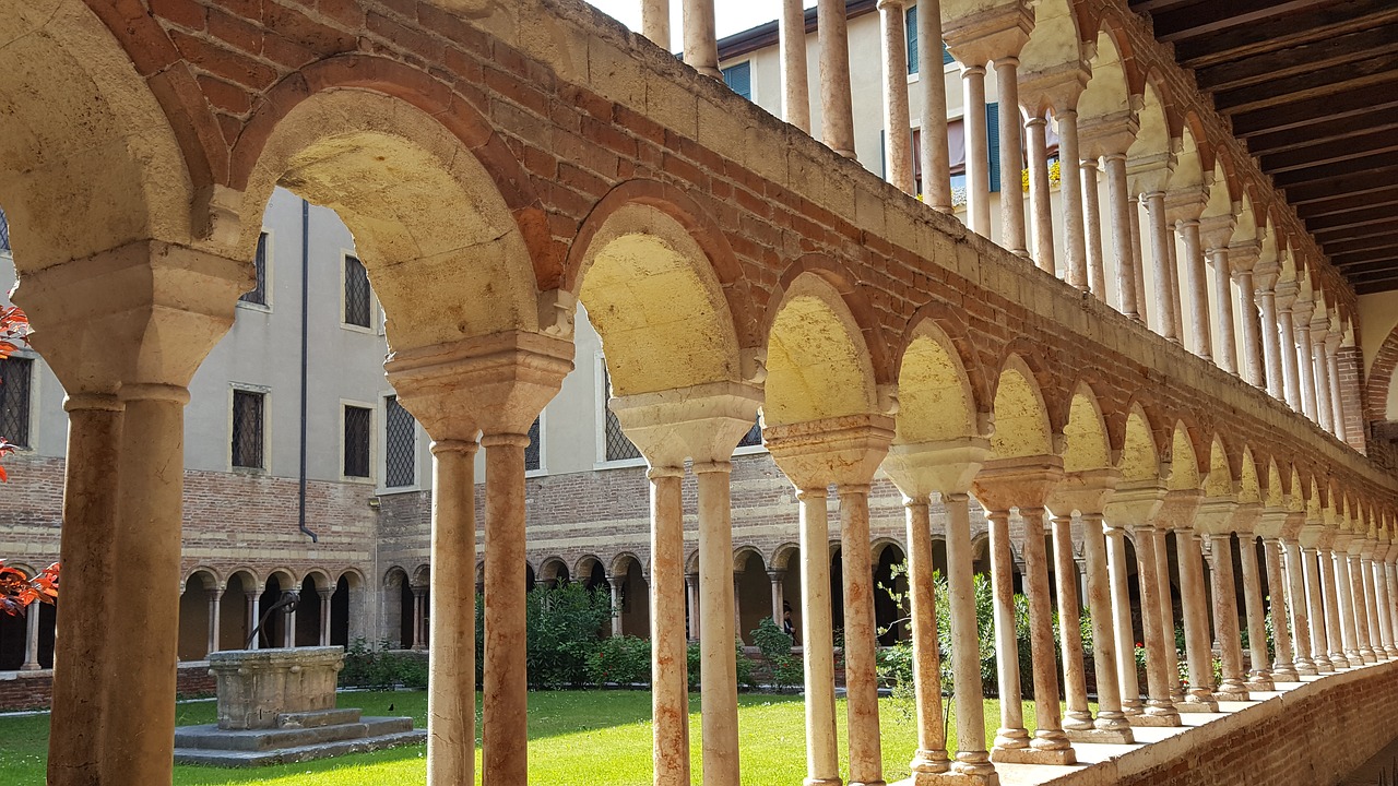 italy verona cloister free photo