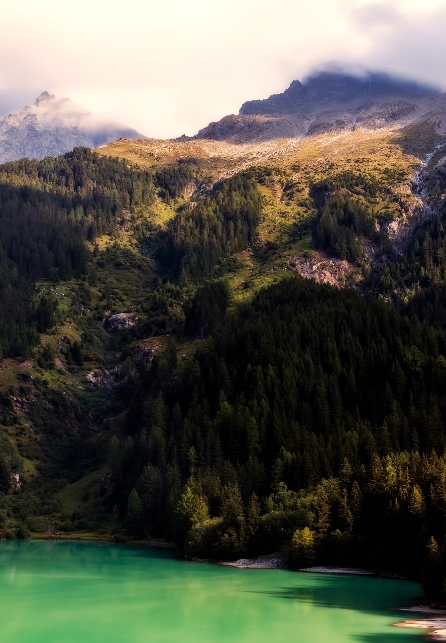 italy mountains lake free photo