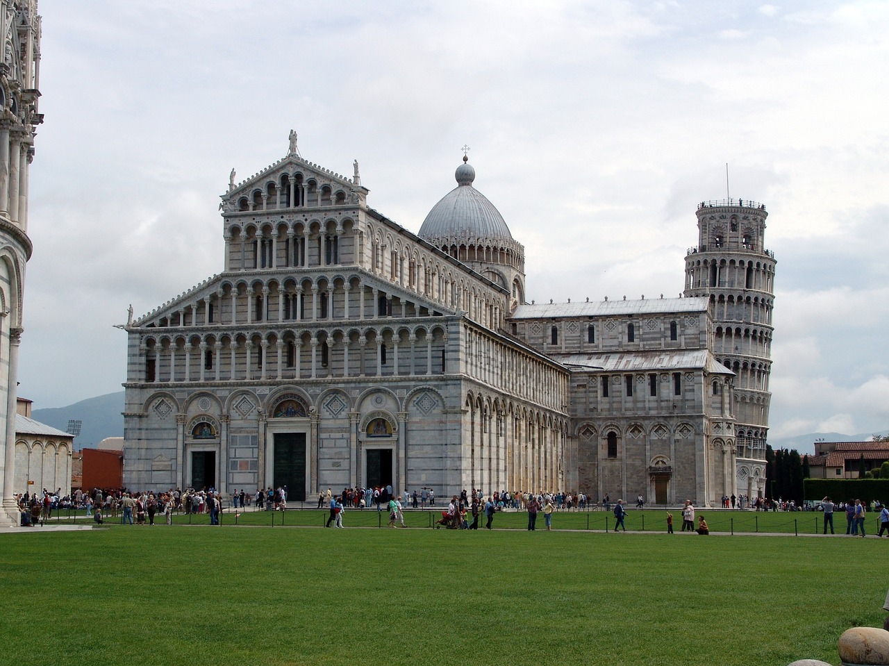 italy leaning tower pisa free photo