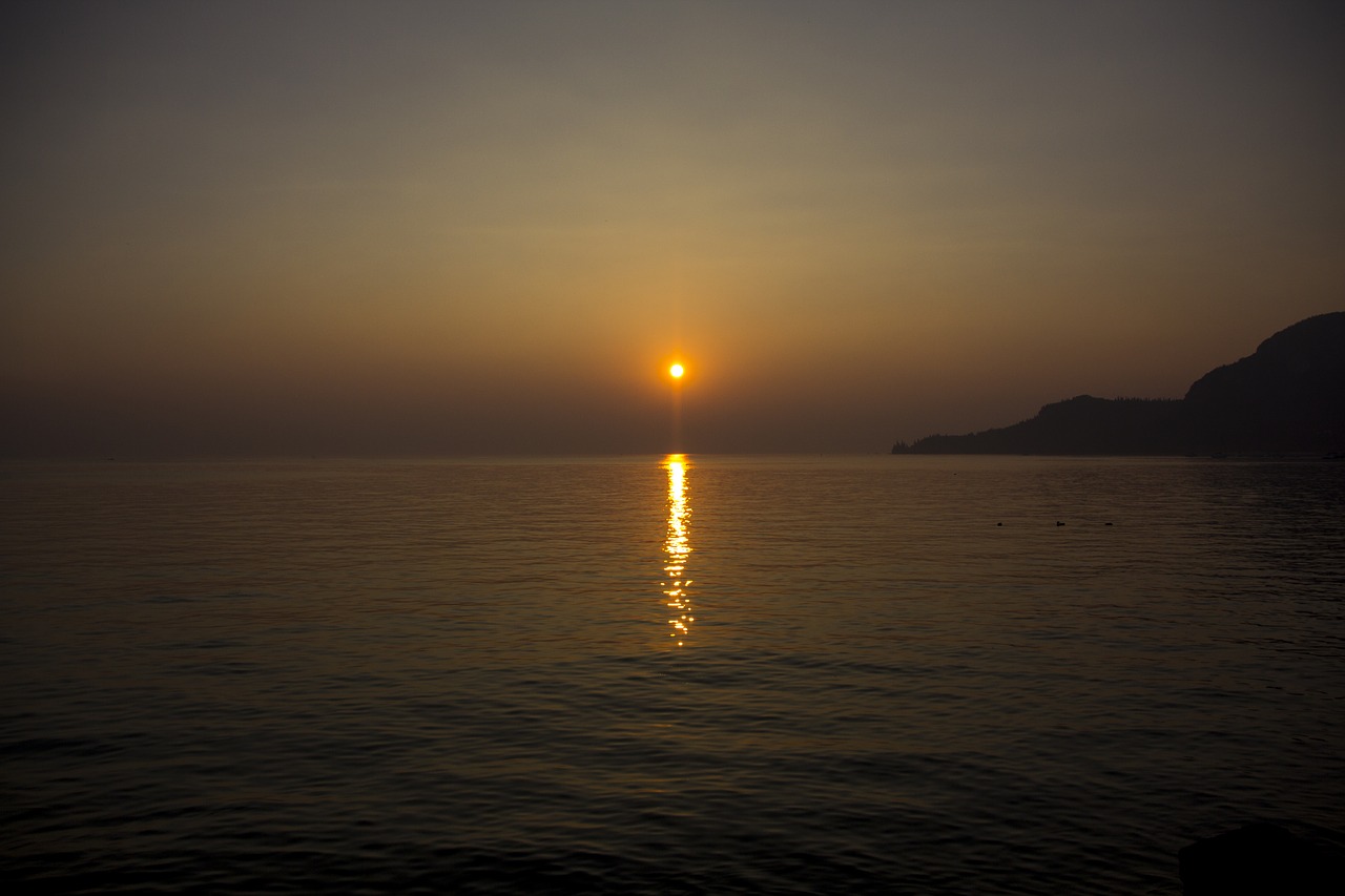 italy garda sunset free photo