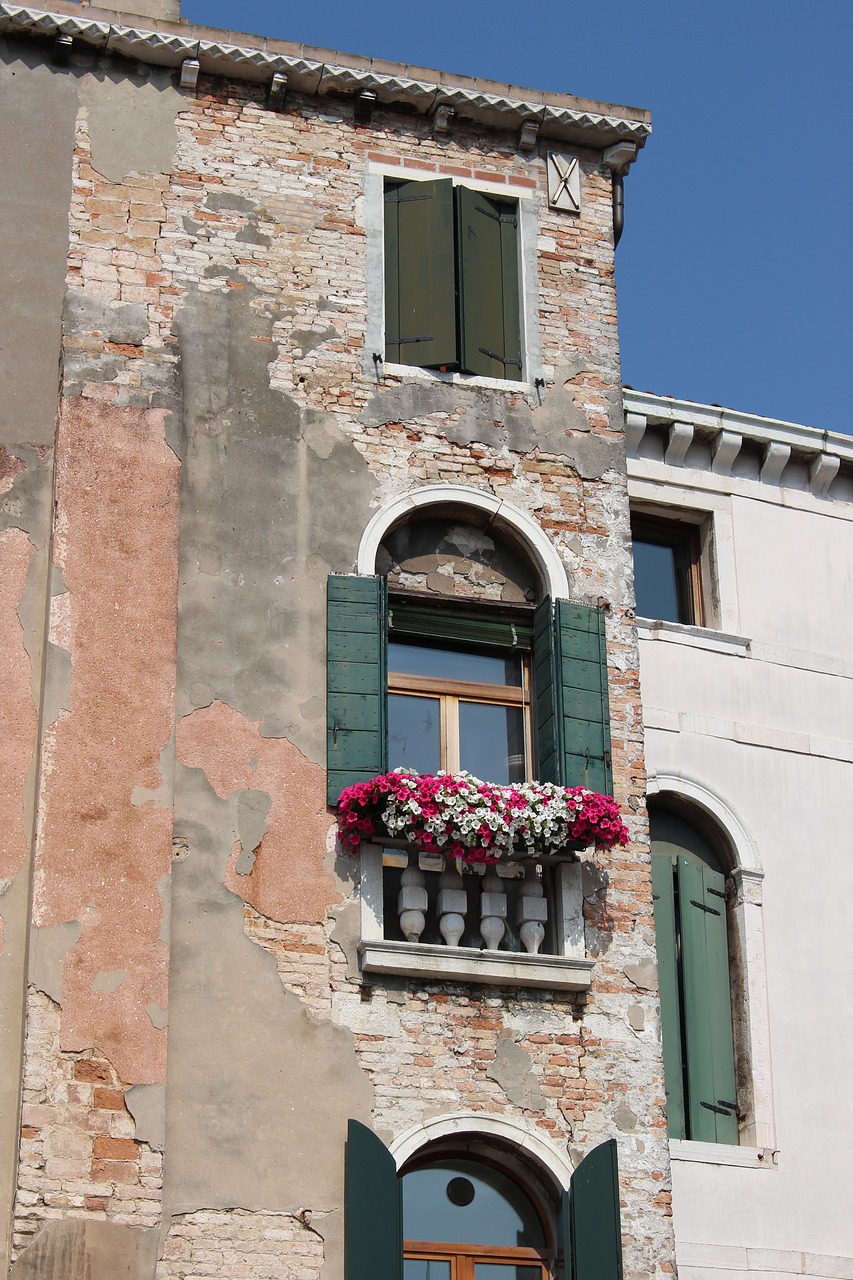 italy architecture window free photo