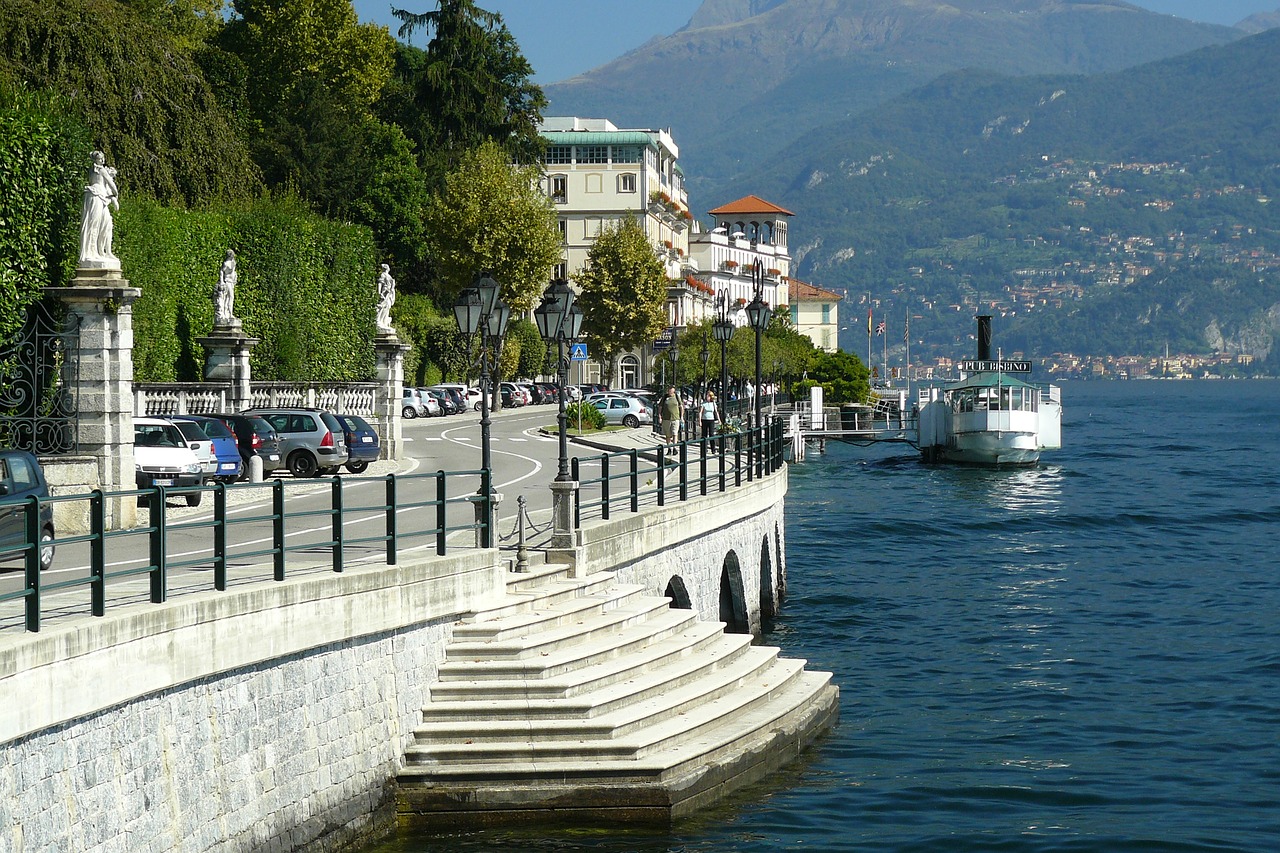 italy  lake como  tremezzo free photo