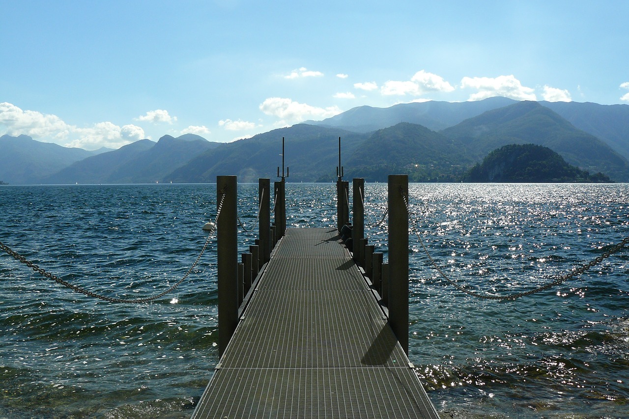 italy  varenna  water free photo