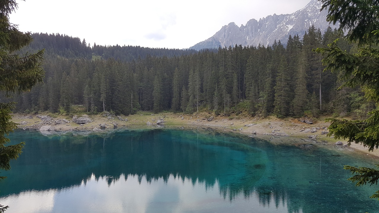 italy  lake  blue free photo