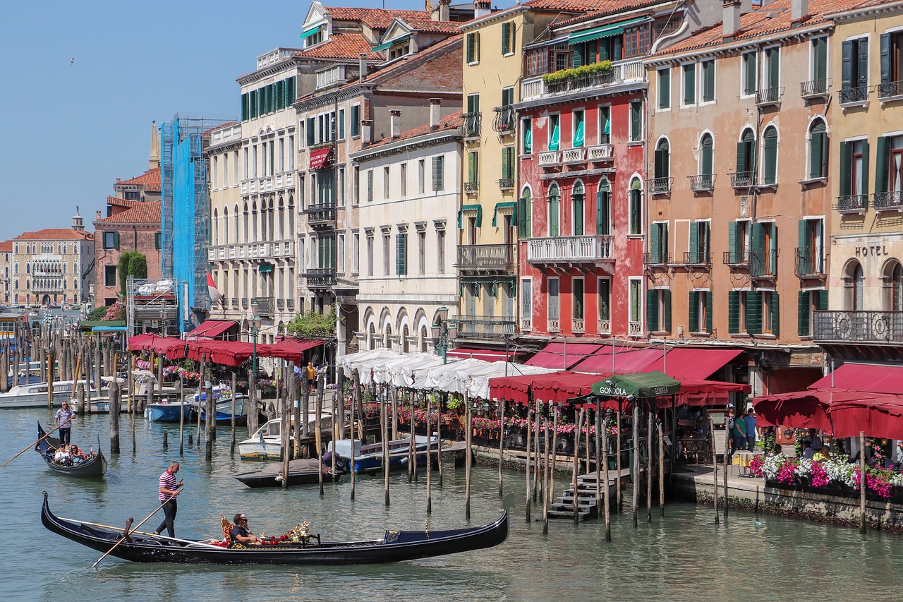 italy  venice  arrival free photo