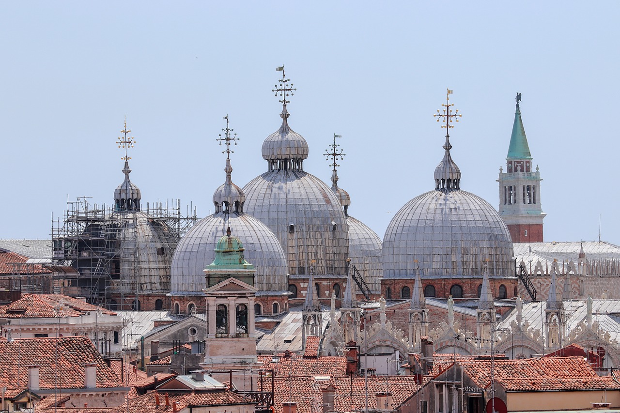 italy  venice  arrival free photo