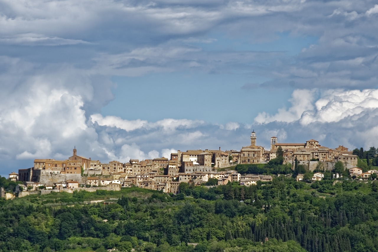 italy  tuscany  montepulciano free photo