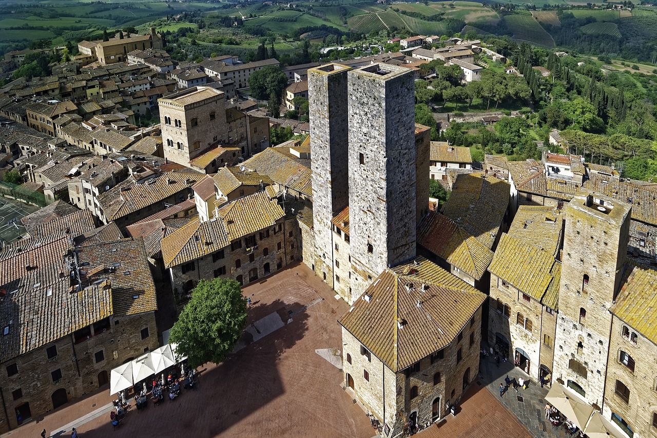 italy  tuscany  san gimignano free photo