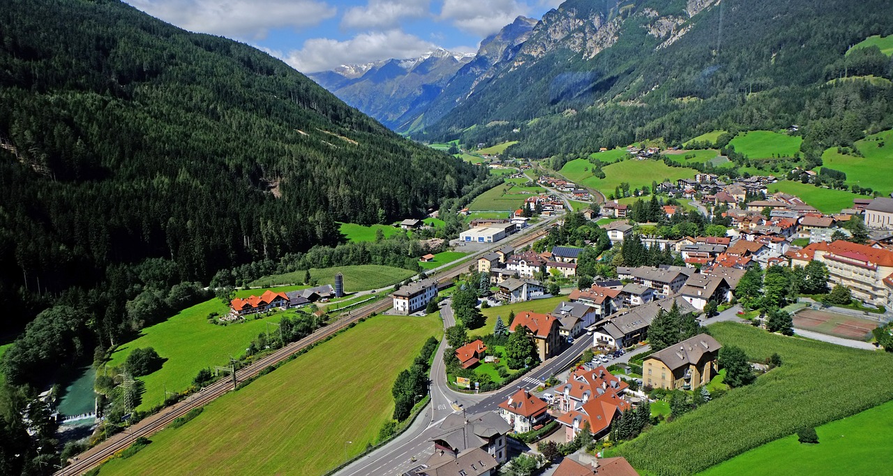 italy  landscape  mountains free photo