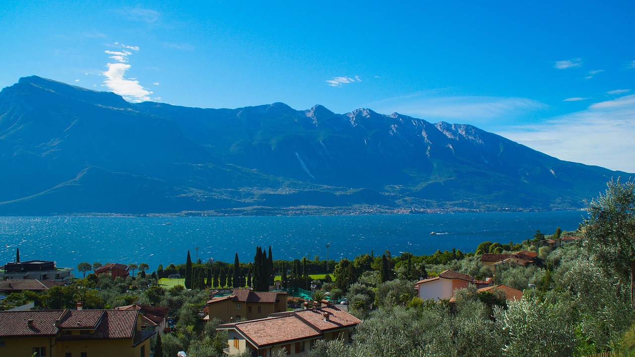 italy  garda  mountains free photo