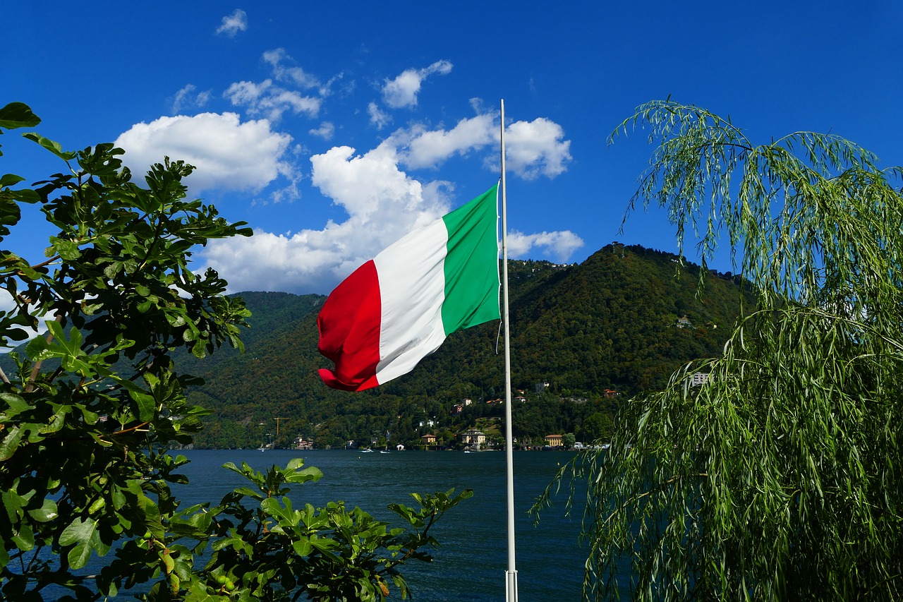 italy  landscape  flag free photo