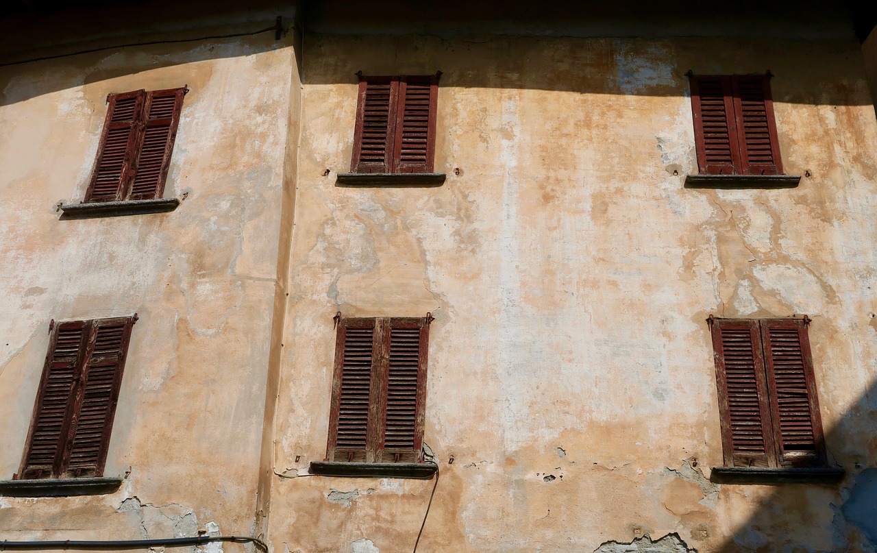 italy  house facade  facade free photo