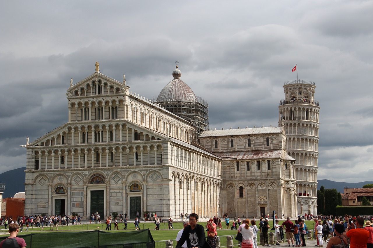 italy  pisa  clouds free photo