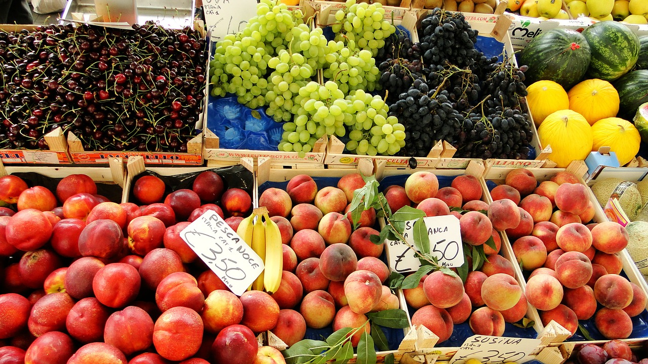 italy market fruit free photo