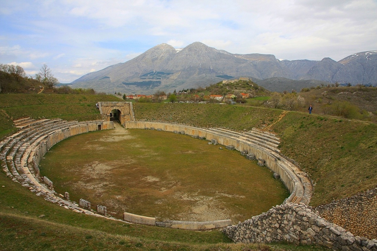 italy ruins arena free photo