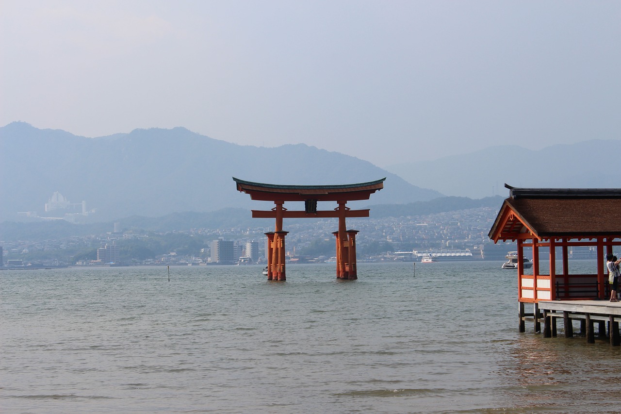 itsukushima shinto shrine torii miyajima free photo