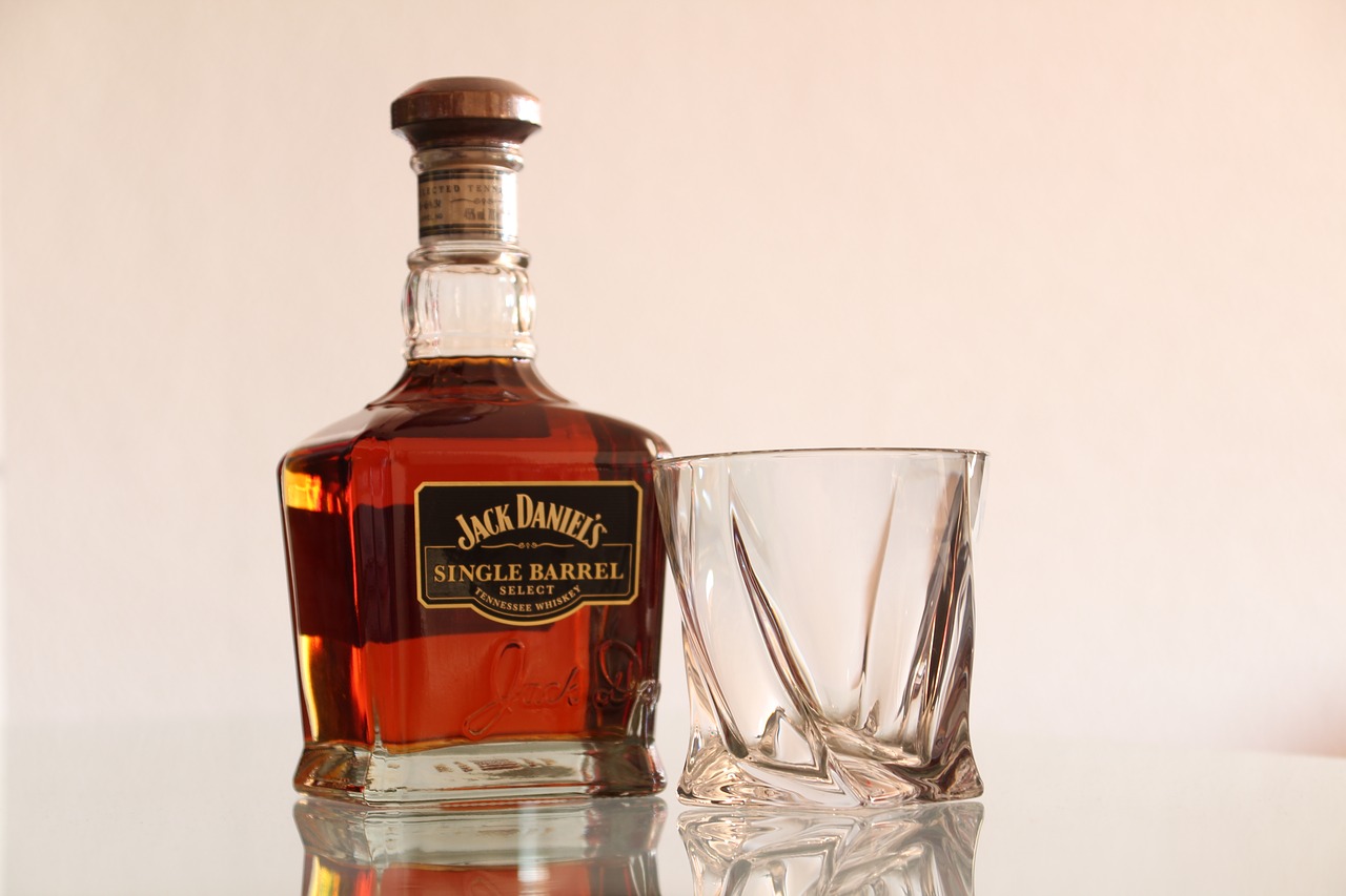 jack daniels whisky glass free photo