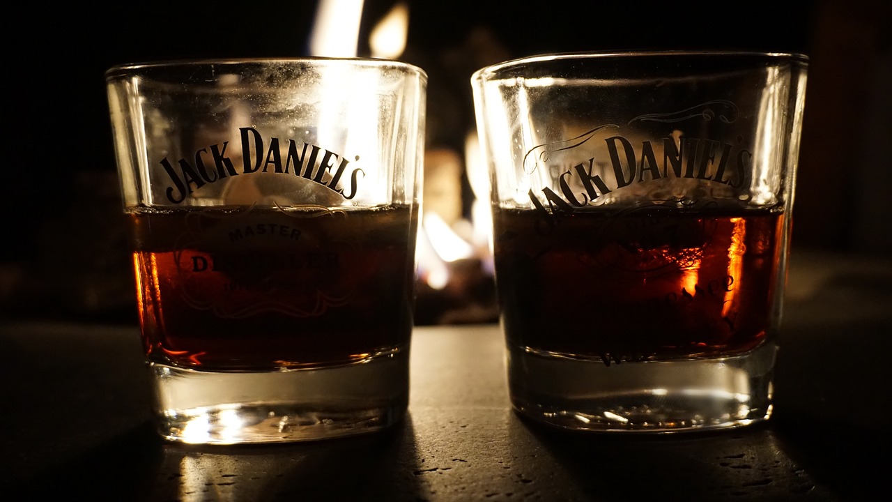 jack daniels whiskey glasses free photo