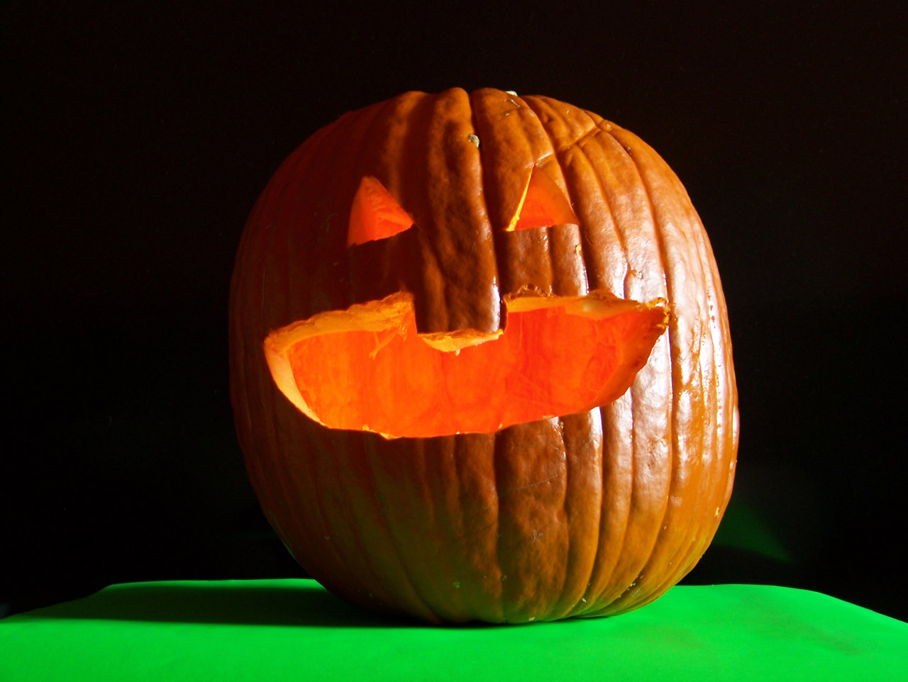 jack-o-lantern pumpkin halloween free photo