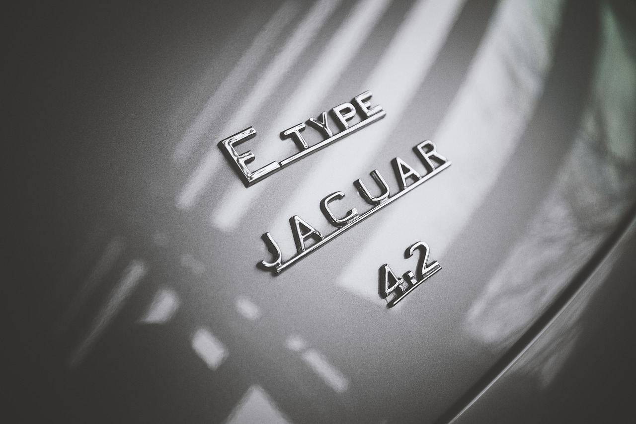 jaguar car luxury free photo