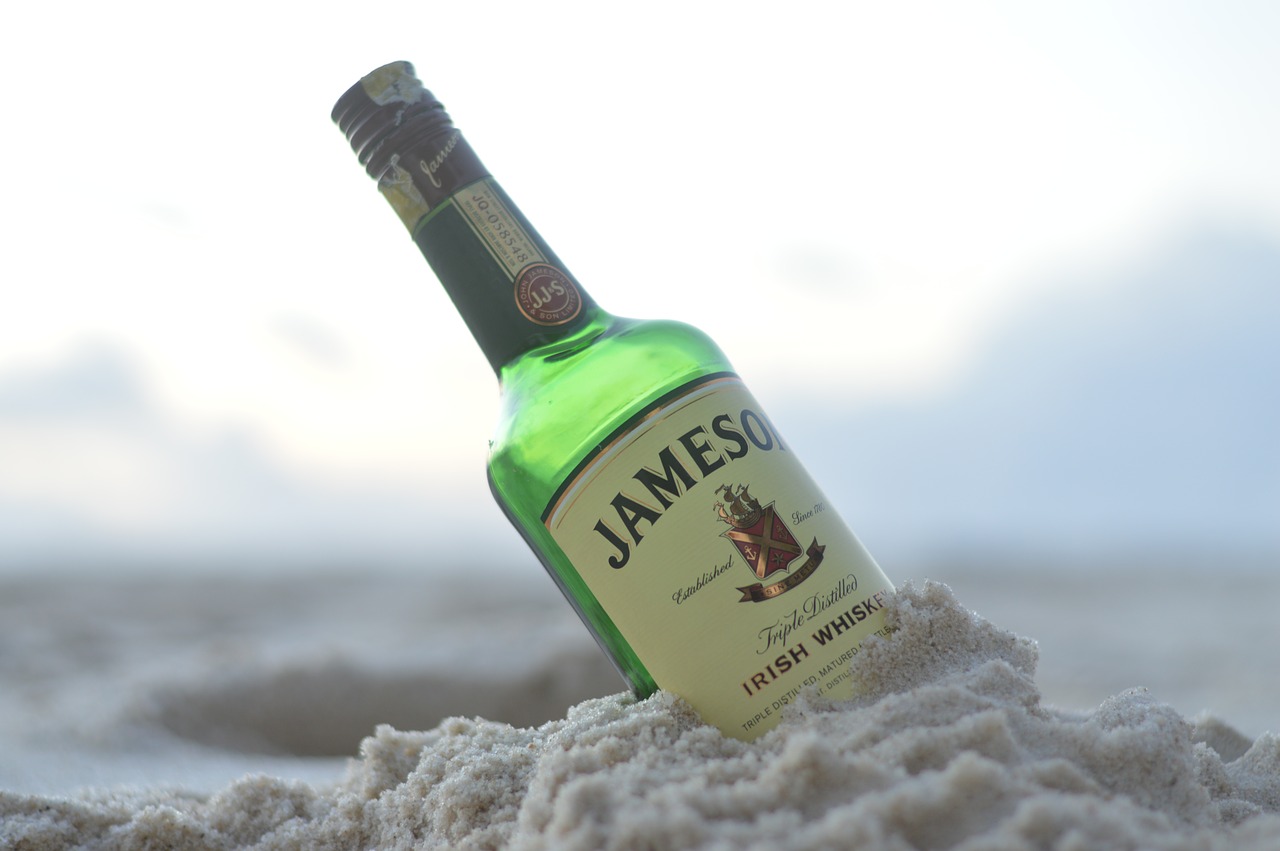 jameson whisky beach free photo