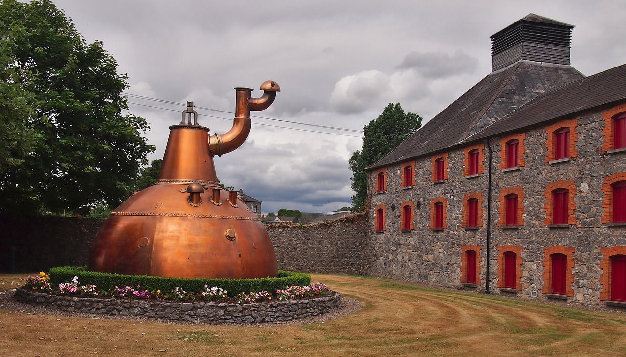 jameson  distillery  old factory free photo