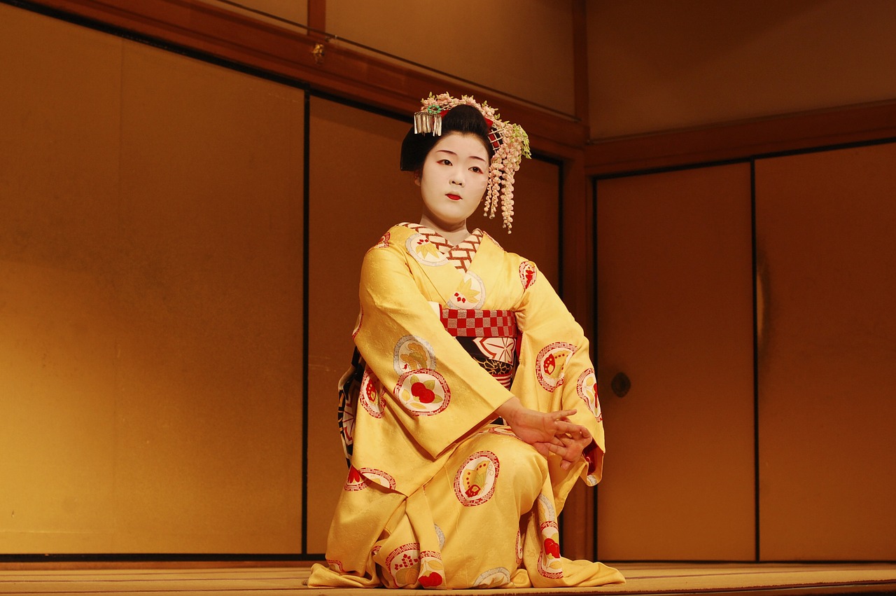 japan theatre kimono free photo