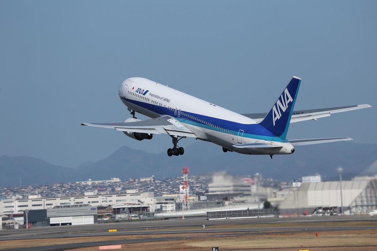 japan boeing 767 osaka airport free photo
