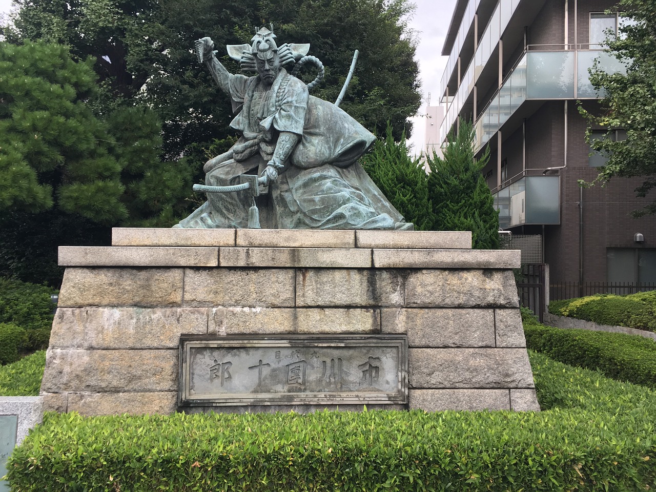 japan statue samurai free photo