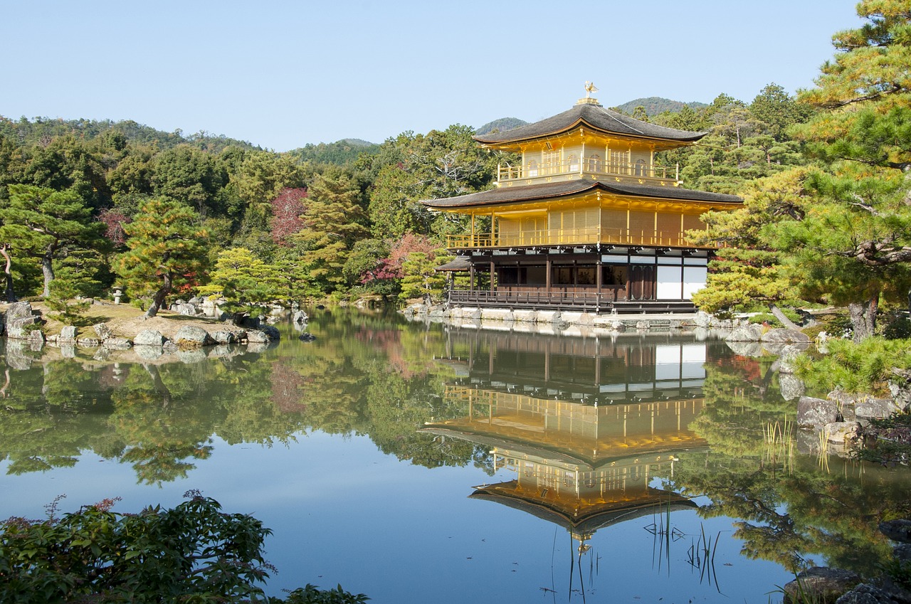 japan  kyoto  golden pavilion free photo