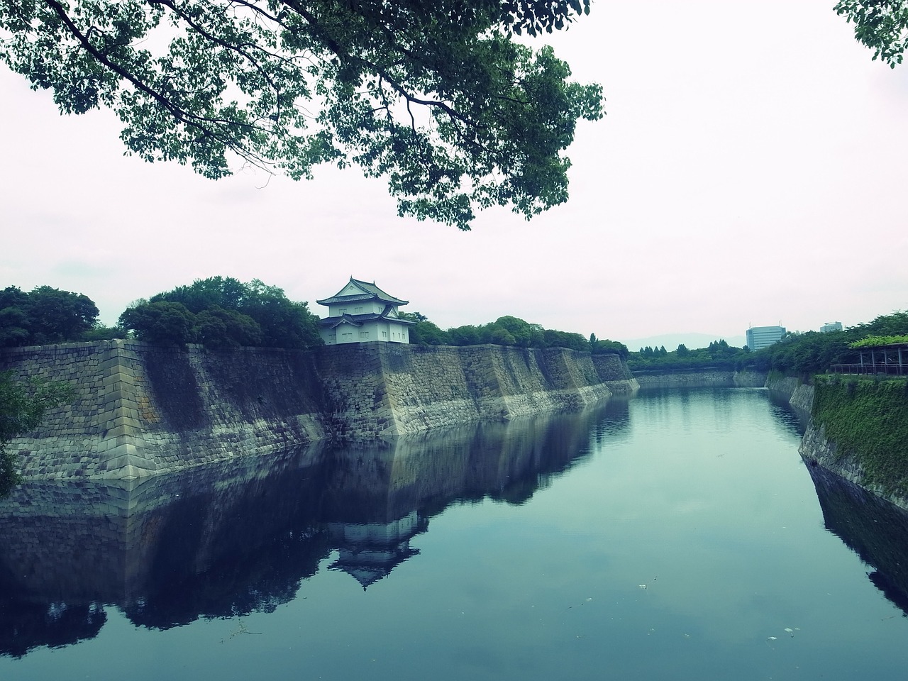 japan castle river free photo