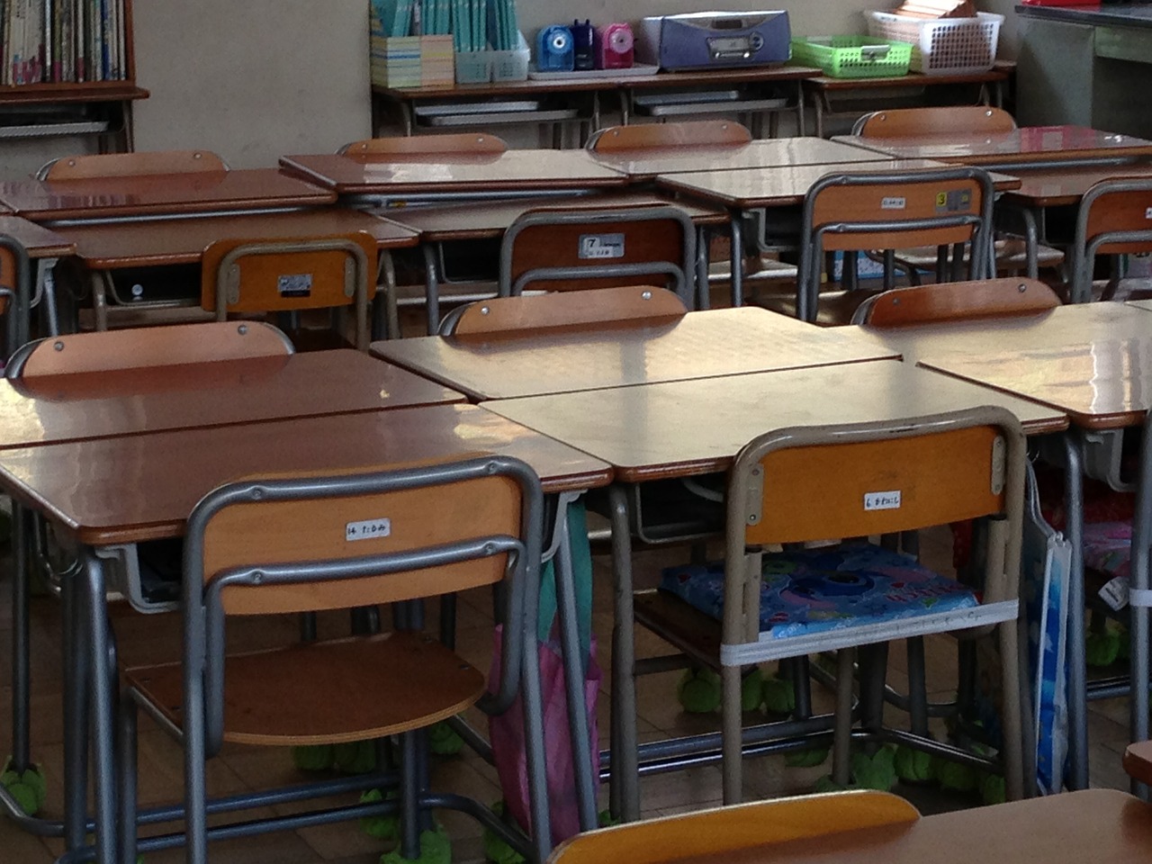japan school classroom free photo