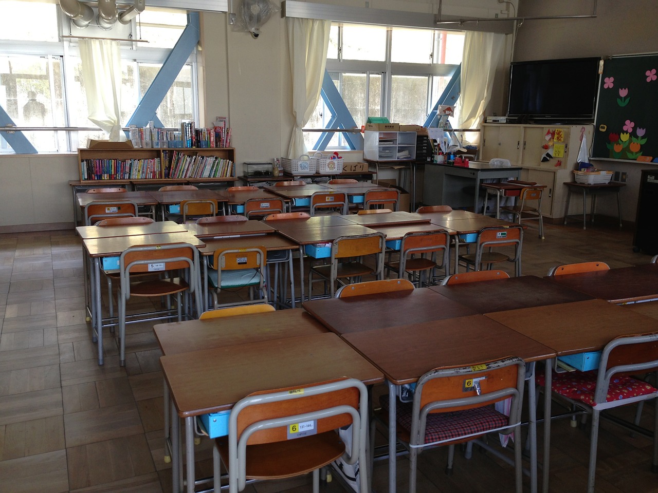japan classroom school free photo
