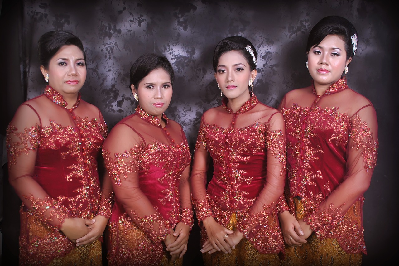 javanese  javanese clothes  indonesia free photo