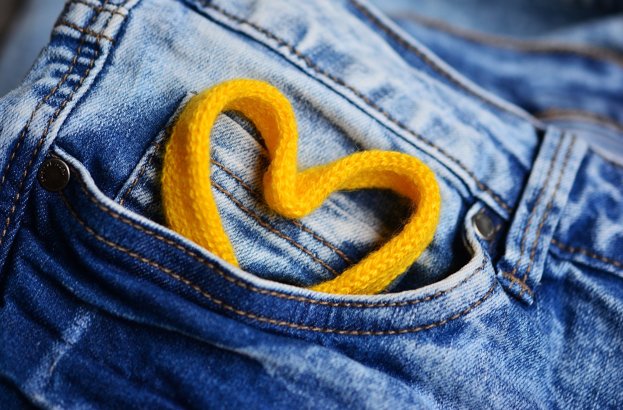 jeans pocket heart free photo