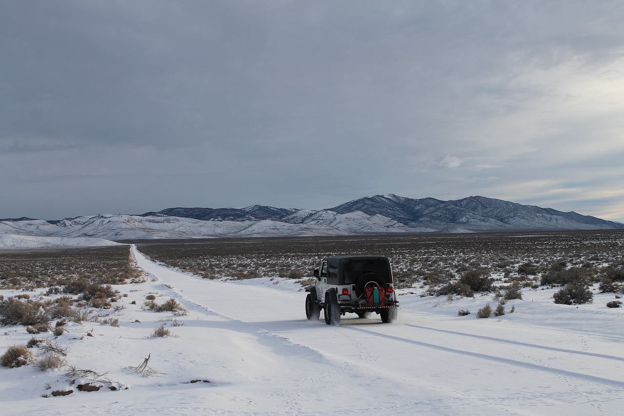 jeep snow desert free photo