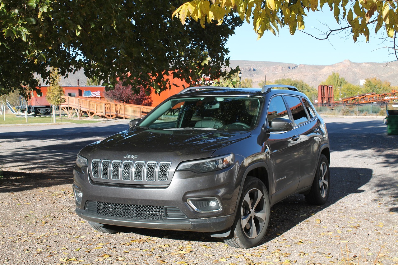 jeep  suv  cherokee free photo