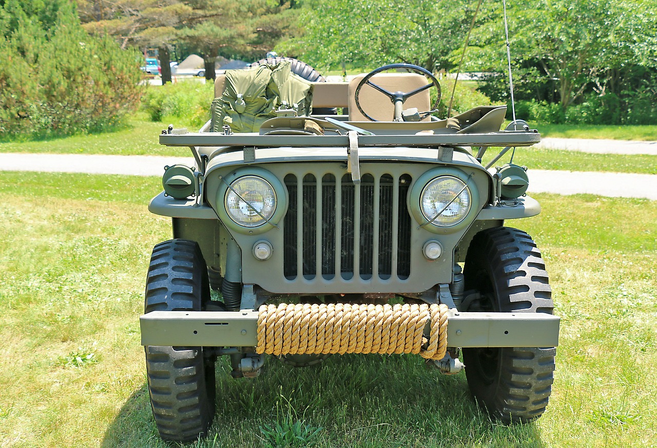 jeep military vehicle free photo