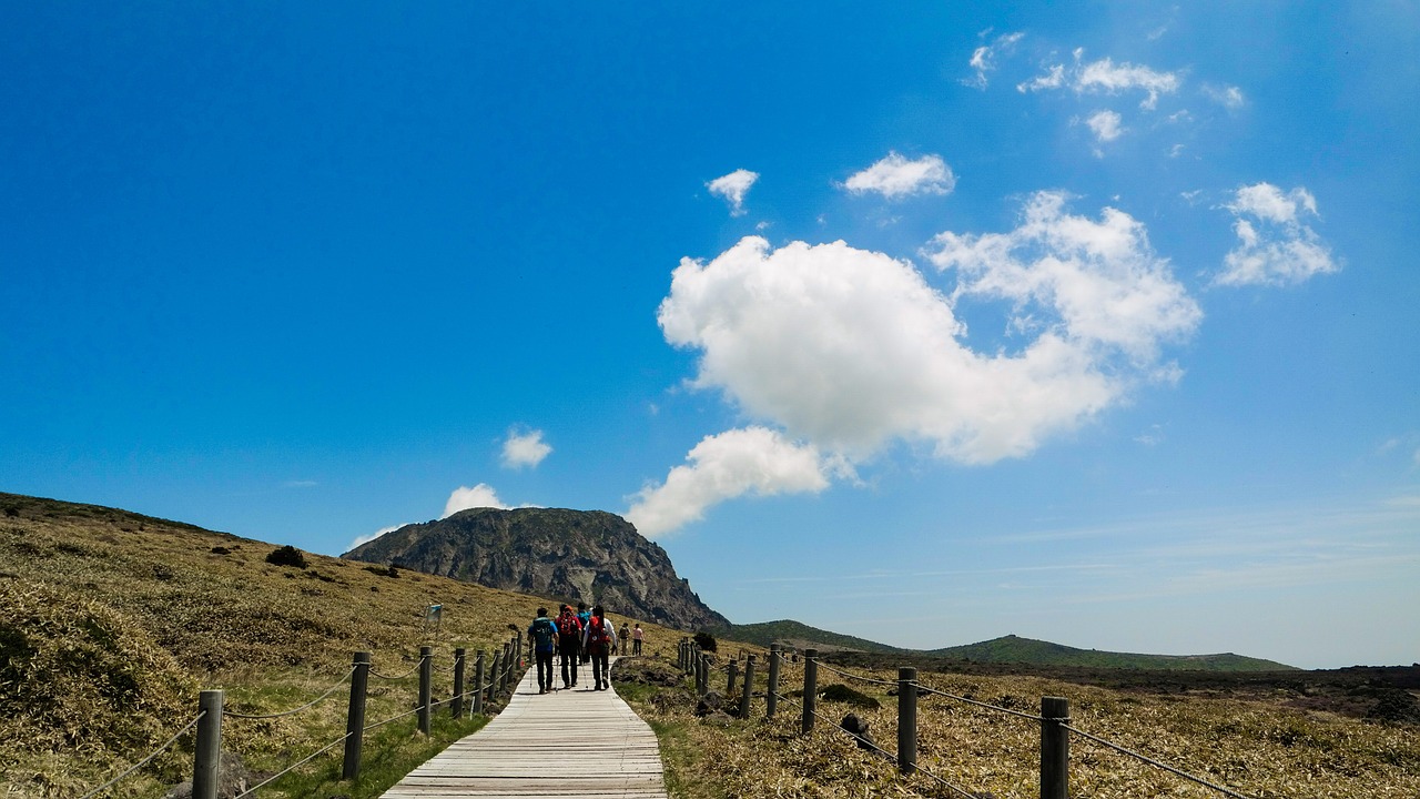 jeju sky climbing free photo