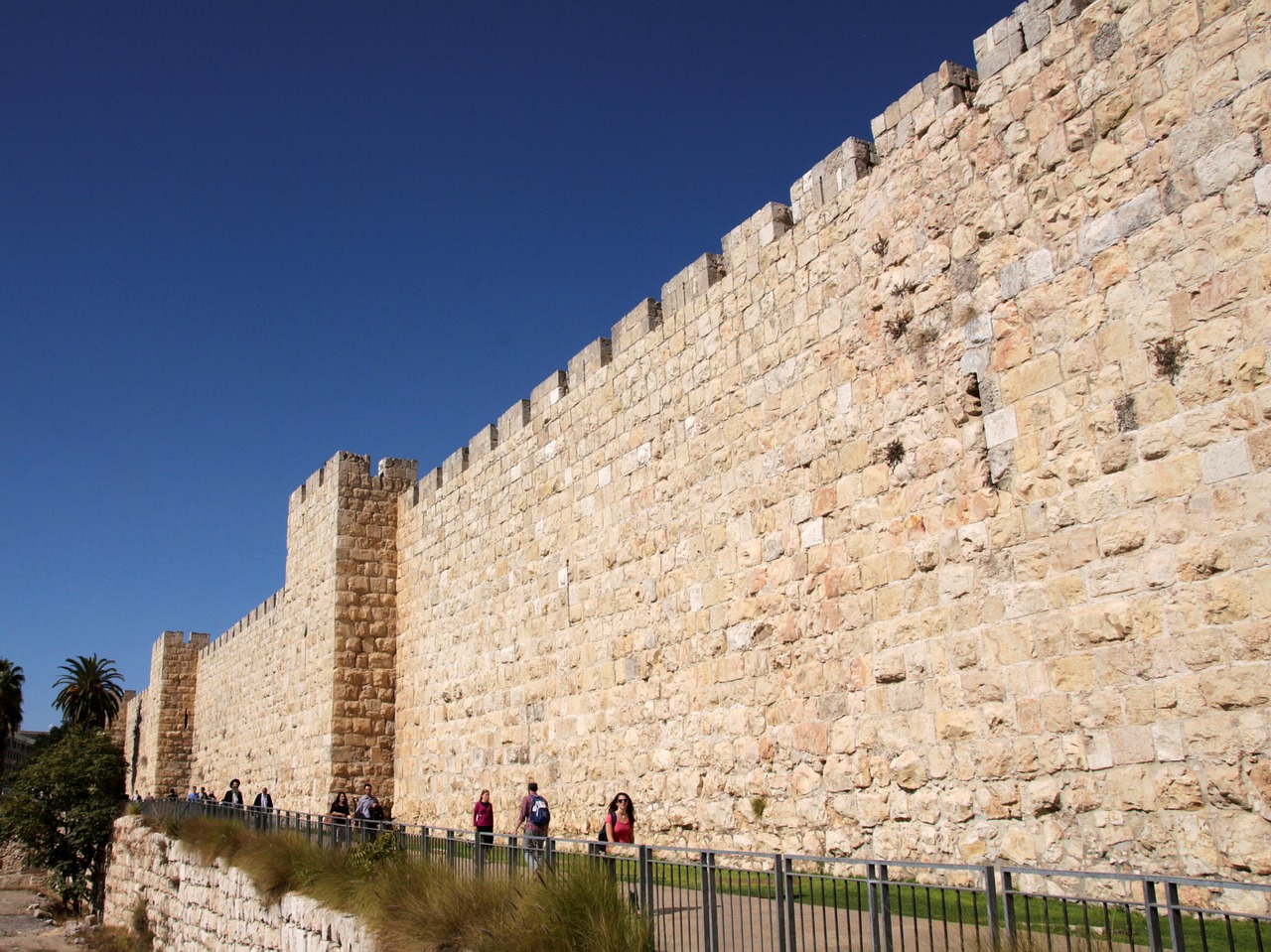jerusalem city wall fixing free photo