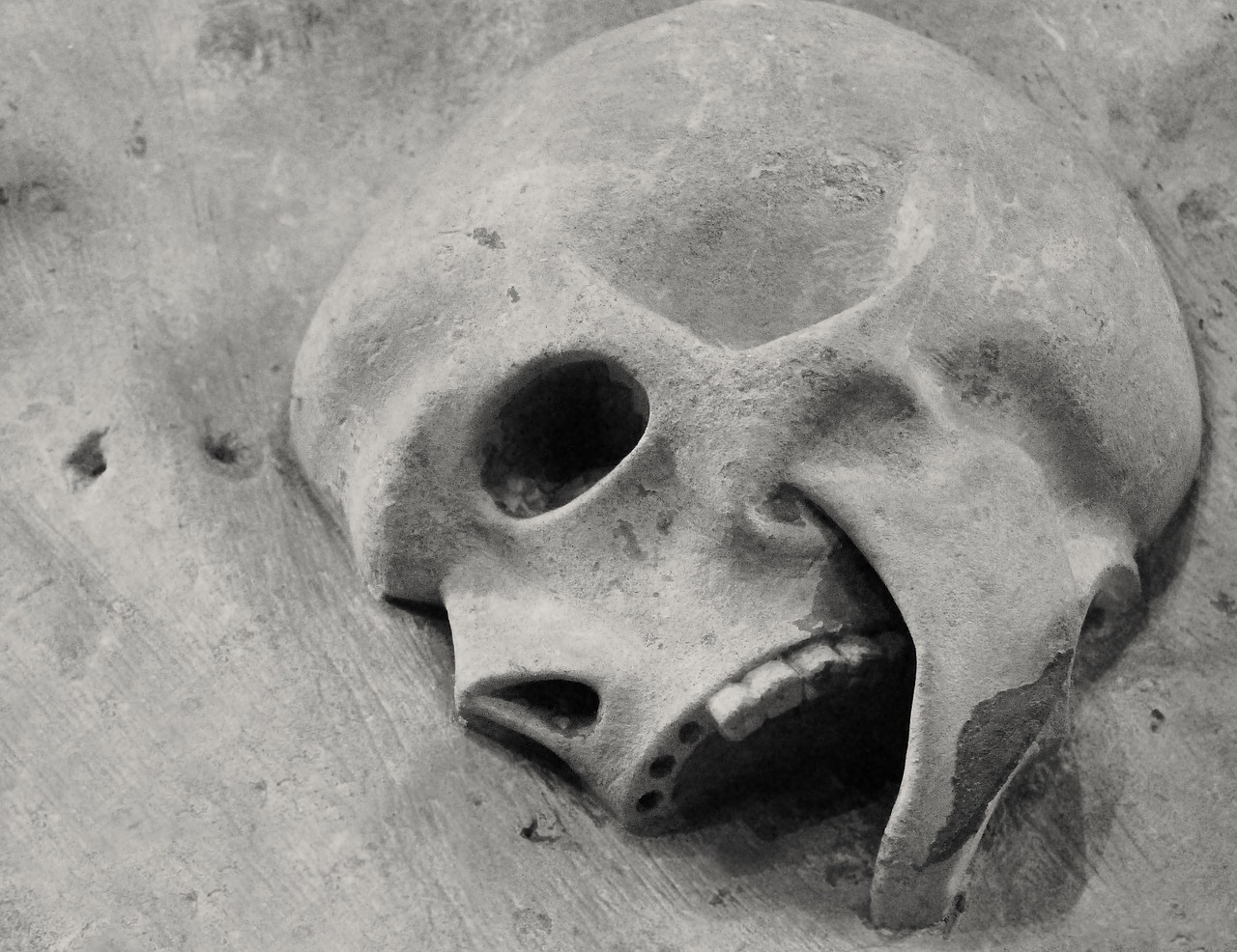 jerusalem church skull bruges free photo