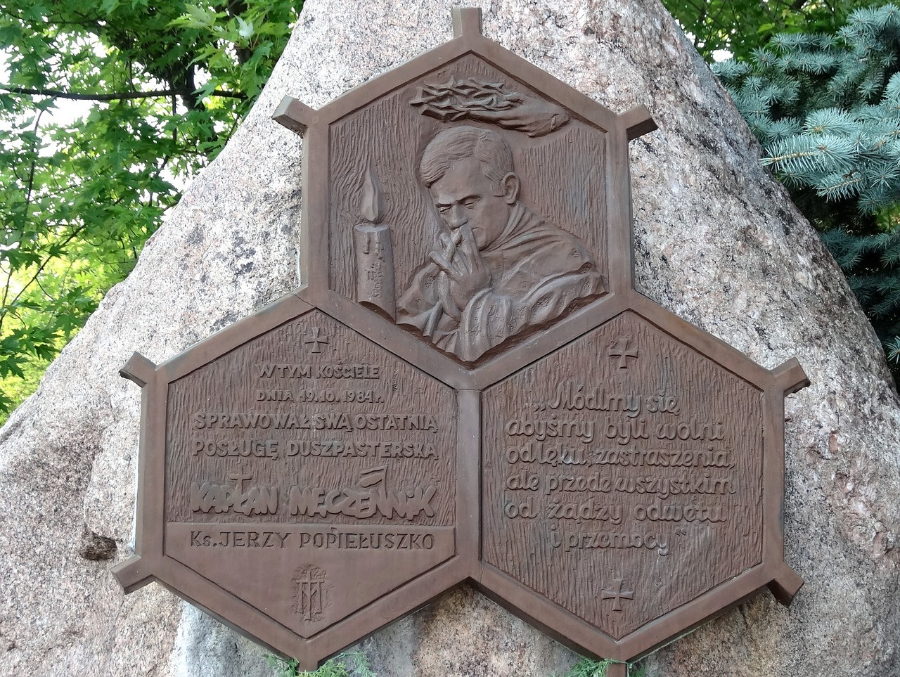 jerzy popiełuszko monument plaque free photo