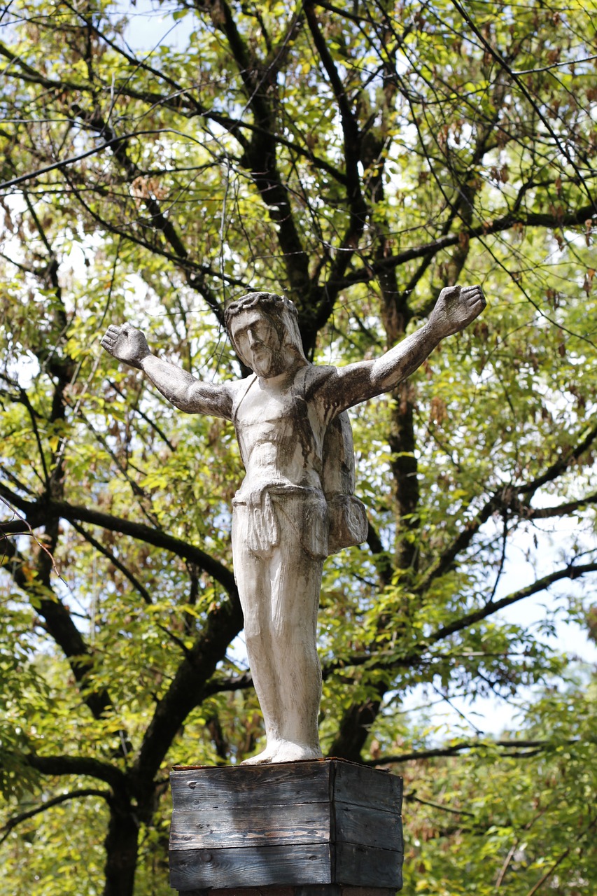 jesus art sculpture free photo