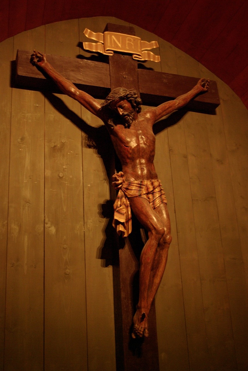 jesus on the cross wieliczka free photo