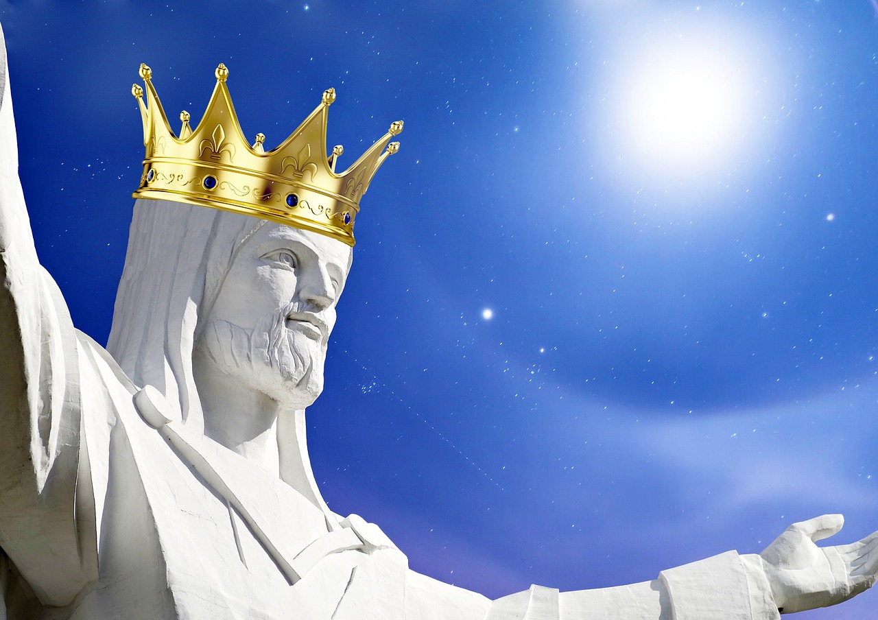 jesus  imperial crown  blue free photo
